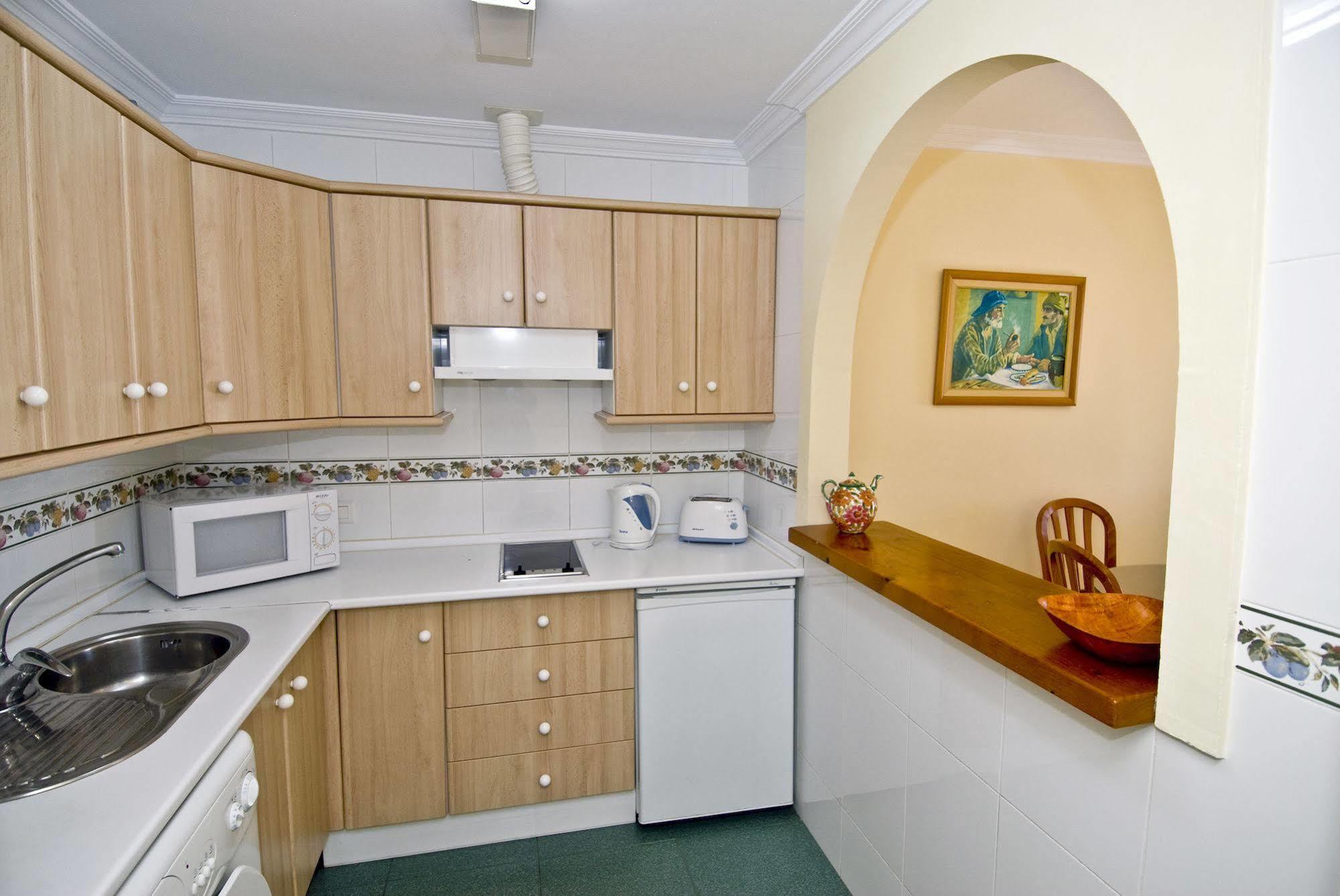 Apartamentos Hc Burriana Playa Nerja Esterno foto