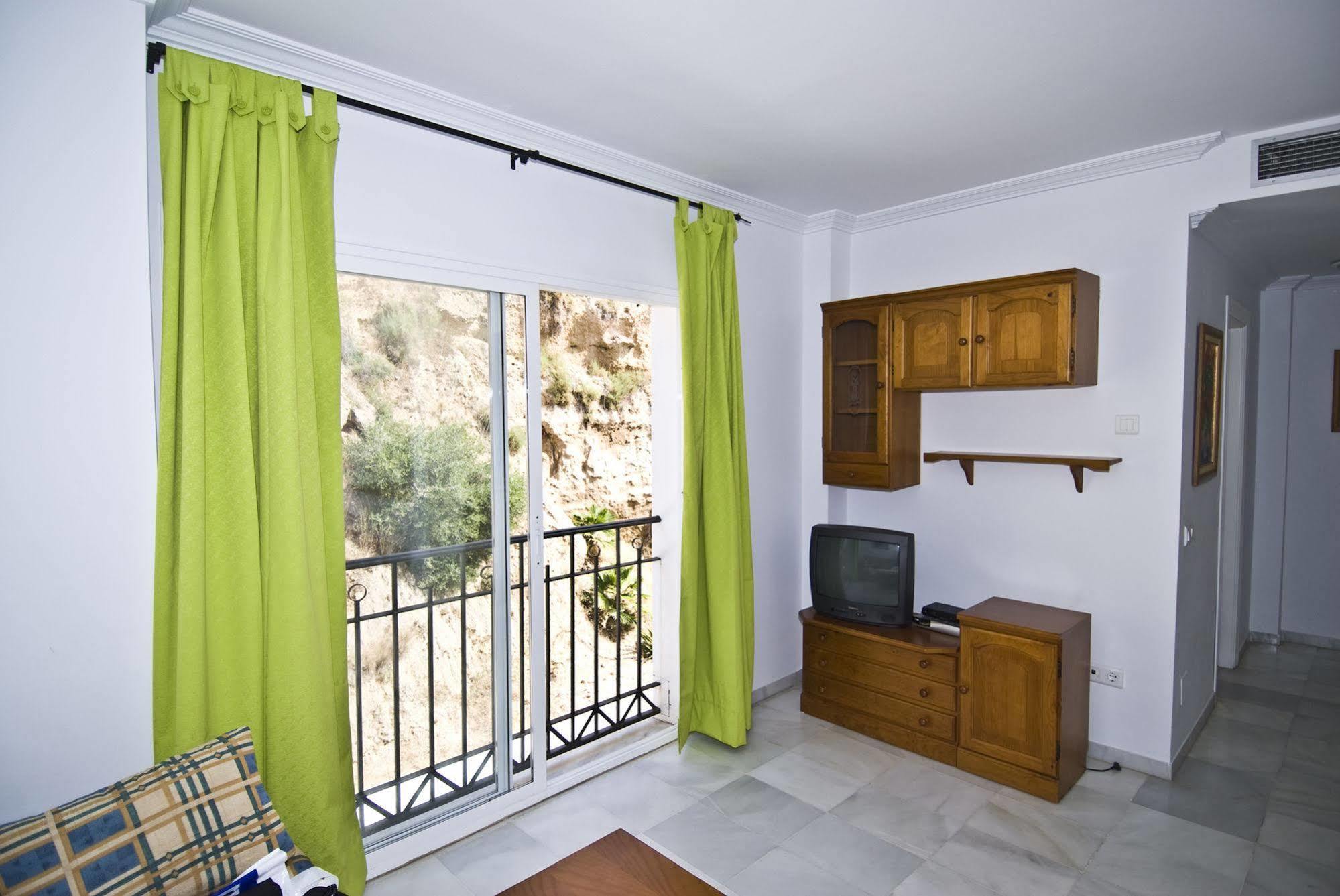 Apartamentos Hc Burriana Playa Nerja Esterno foto