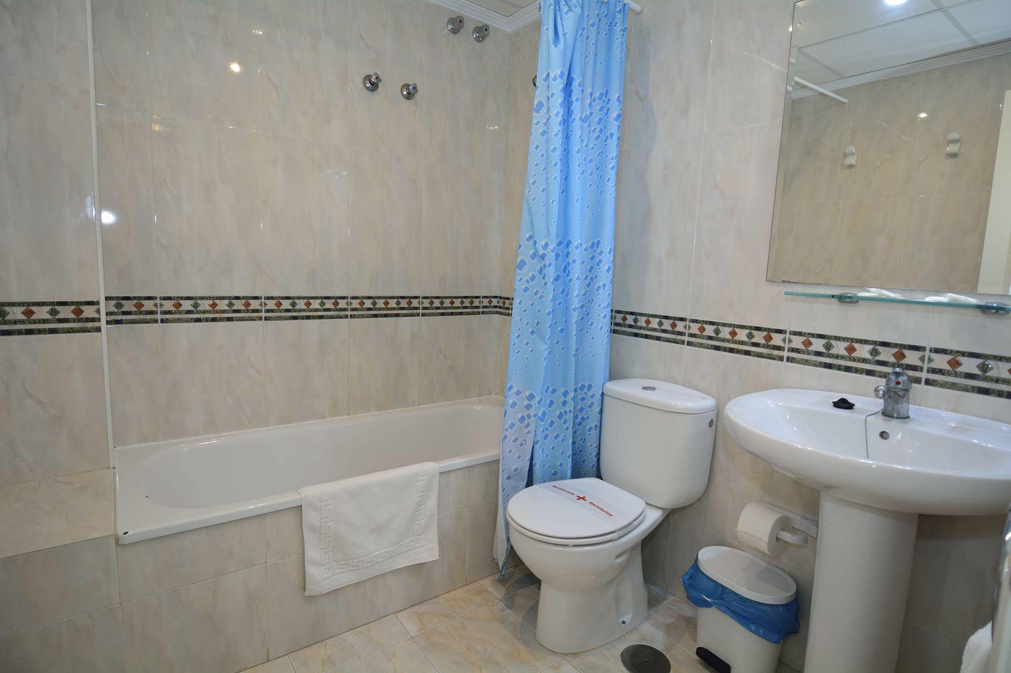 Apartamentos Hc Burriana Playa Nerja Esterno foto