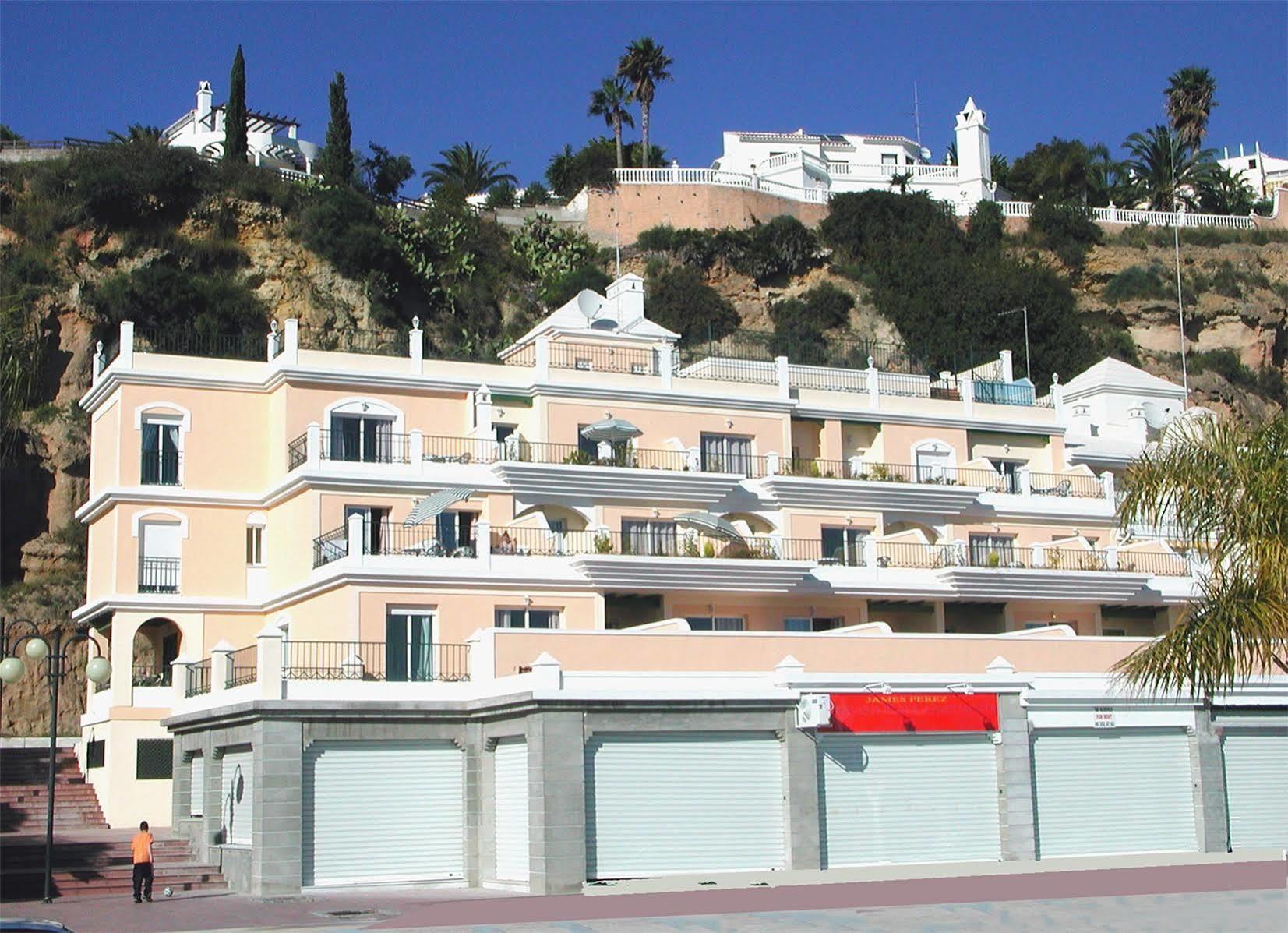Apartamentos Hc Burriana Playa Nerja Esterno foto